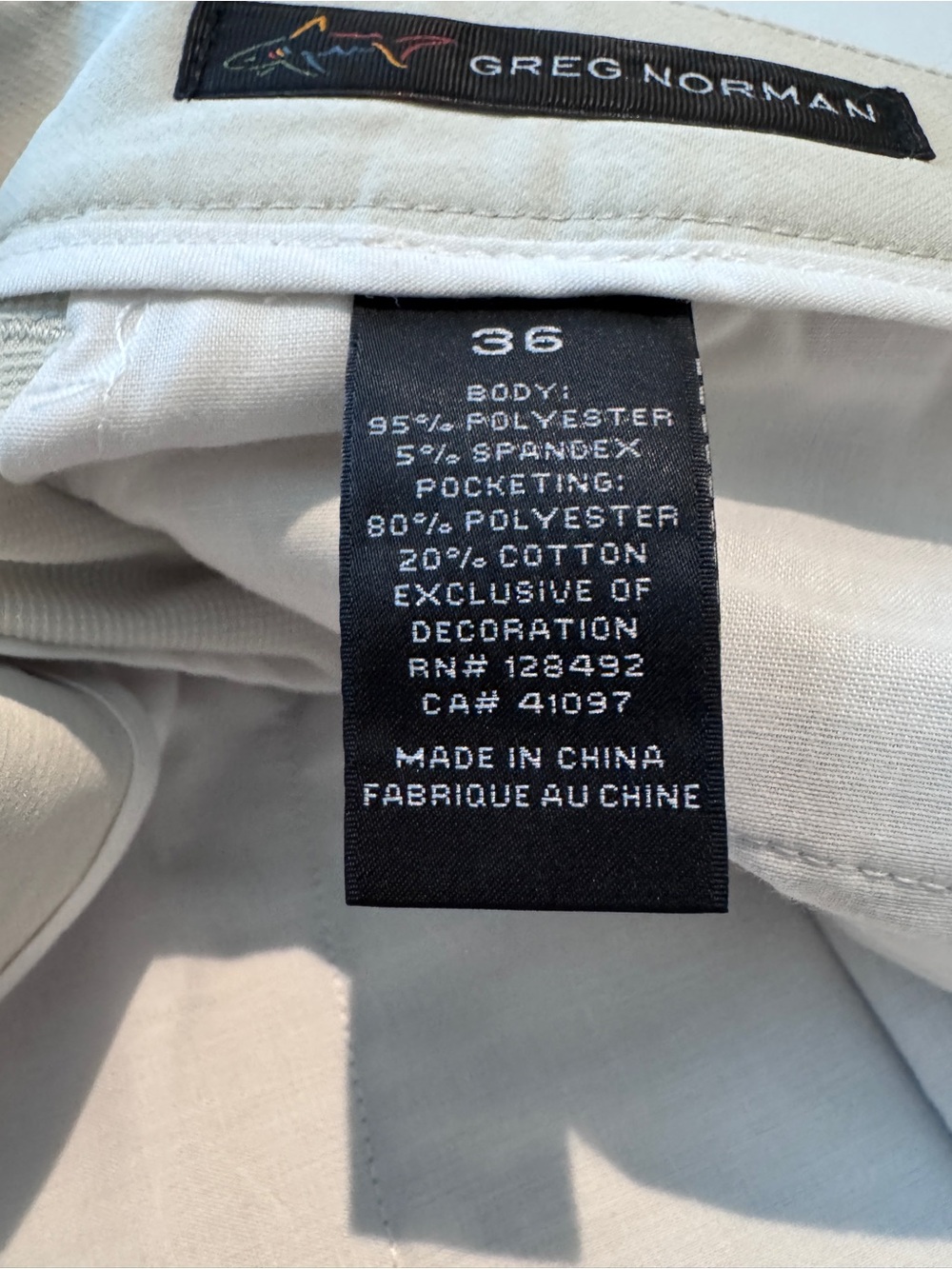NWOT Greg Norman Performance Golf Shorts Men’s 36 Khaki Beige Stretch - Picture 7 of 7